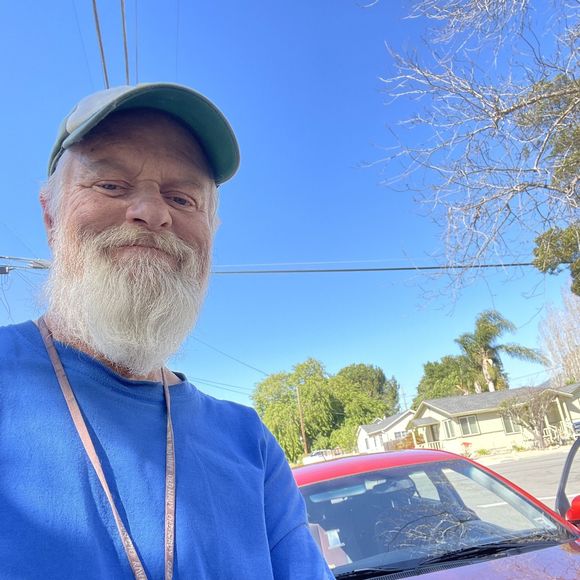 Meet your Posher, Kendall - Picture 1 of 1